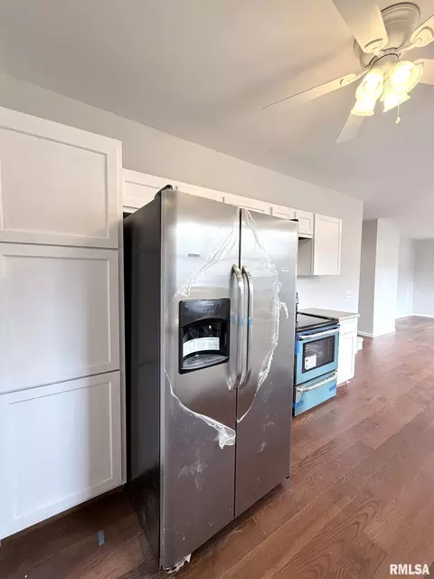 Kitchen - 604 Walnut St, Abingdon, IL 61410 photo 5 of 5