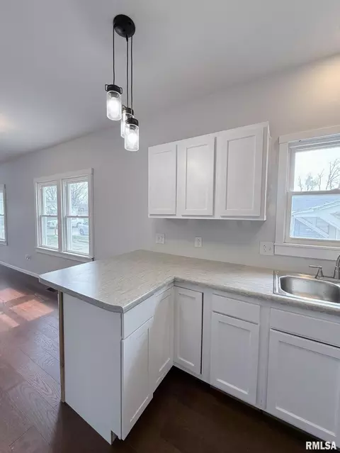 Kitchen - 604 Walnut St, Abingdon, IL 61410 photo 4 of 5