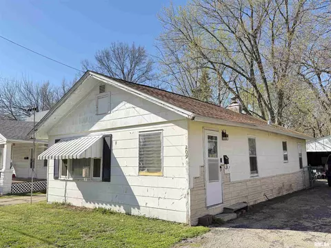 209 Yates Ave, Springfield, IL 62702