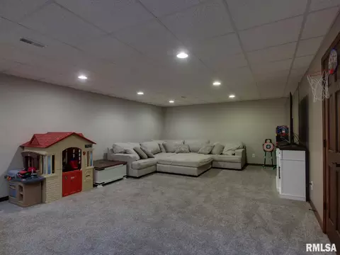 Other - 1409 Pratt St, Barry, IL 62312 photo 1 of 4