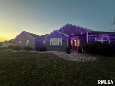 Exterior - 1409 Pratt St, Barry, IL 62312 photo 7 of 9
