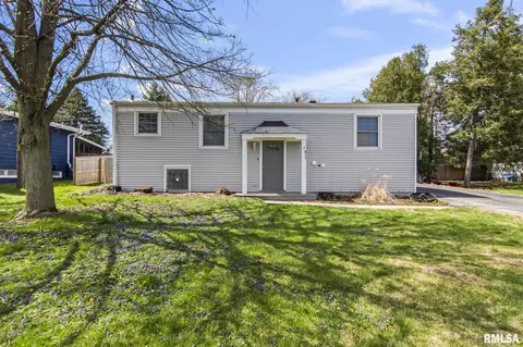 811 Finley St, Jacksonville, IL 62650