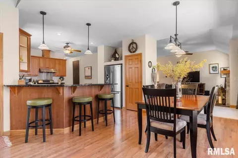 Other - 2211 Wydown Ave, Springfield, IL 62704 photo 8 of 16