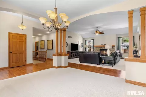 Other - 2211 Wydown Ave, Springfield, IL 62704 photo 2 of 16
