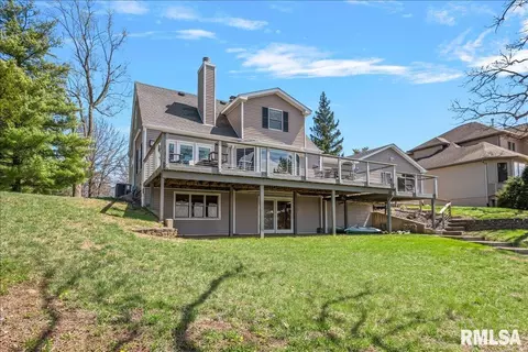 Exterior - 1401 E Lake Shore Dr, Springfield, IL 62712 photo 3 of 7
