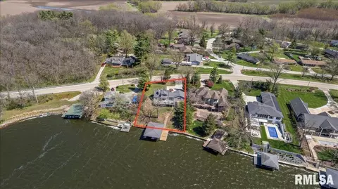 View/Area - 1401 E Lake Shore Dr, Springfield, IL 62712 photo 4 of 4