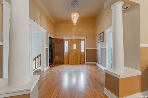 Entry Way - 101 W 8th St, Delavan, IL 61734 photo 4 of 4