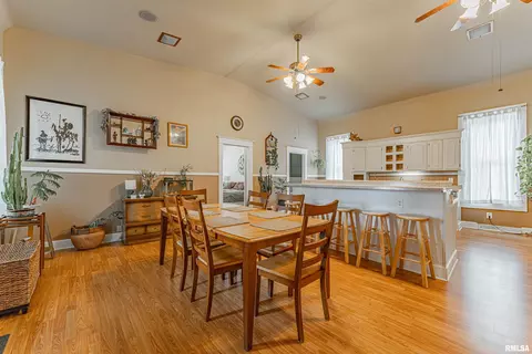 Dining - 101 W 8th St, Delavan, IL 61734 photo 3 of 3