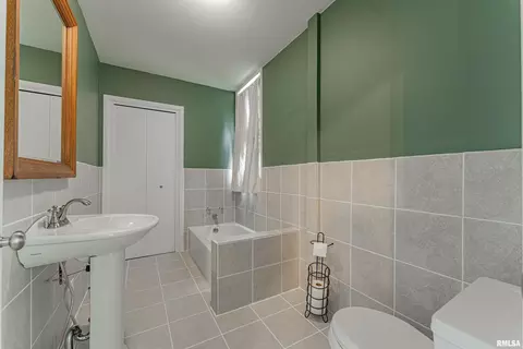 Bath - 101 W 8th St, Delavan, IL 61734 photo 1 of 2