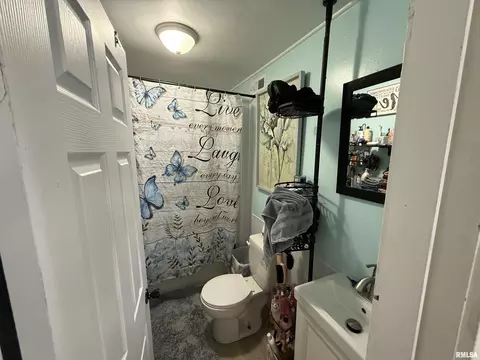 1914 S 16th St, Springfield, IL 62703 photo 5