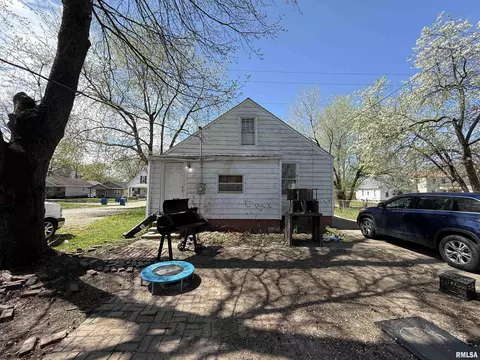 1914 S 16th St, Springfield, IL 62703 photo 6