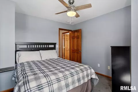 Bedroom - 3725 Indian Grass Ln, Springfield, IL 62712 photo 9 of 11