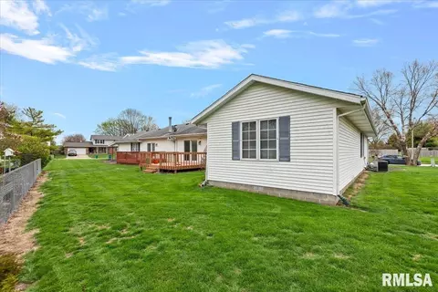 Exterior - 1805 Wren Dr, Springfield, IL 62703 photo 5 of 5