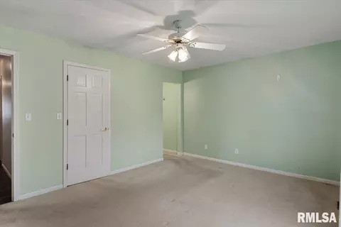Bedroom - 1805 Wren Dr, Springfield, IL 62703 photo 2 of 7