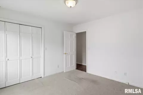 Bedroom - 1805 Wren Dr, Springfield, IL 62703 photo 5 of 7