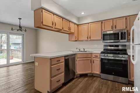 Other - 1805 Wren Dr, Springfield, IL 62703 photo 2 of 5
