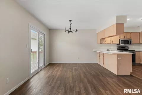 Other - 1805 Wren Dr, Springfield, IL 62703 photo 1 of 5