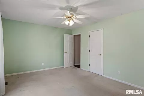 Bedroom - 1805 Wren Dr, Springfield, IL 62703 photo 3 of 7