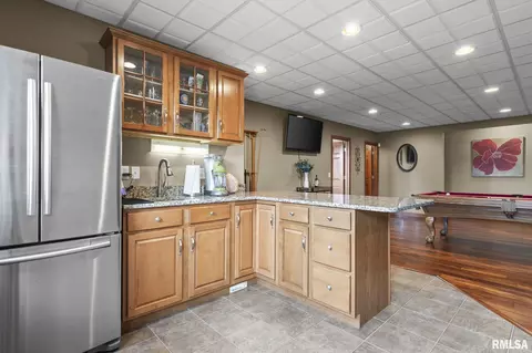Kitchen - 6421 Winterberry Ln, Springfield, IL 62712 photo 5 of 5