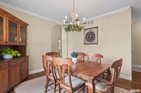 Dining - 6421 Winterberry Ln, Springfield, IL 62712 photo 1 of 4