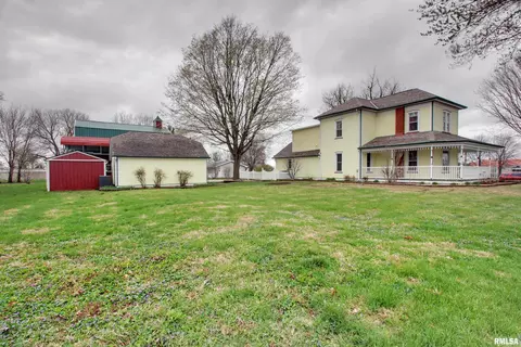 Exterior - 309 W Edwards St, Payson, IL 62360 photo 4 of 4