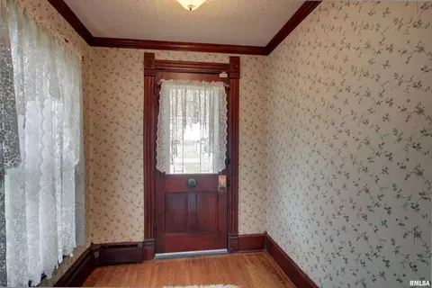 Entry Way - 309 W Edwards St, Payson, IL 62360 photo 1 of 1