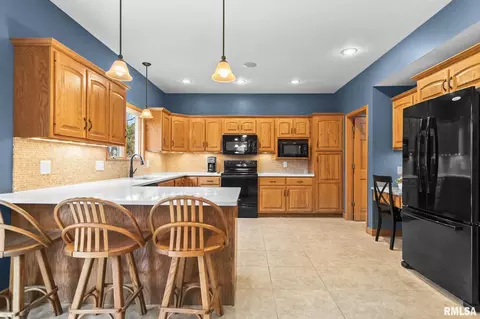 Kitchen - 3924 Surry Place Ln, Springfield, IL 62711 photo 4 of 4