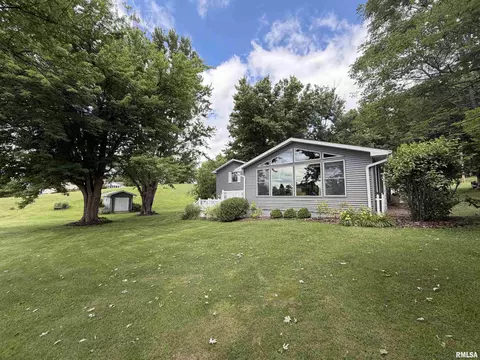 Exterior - 495 Kramer Rd, Avon, IL 61415 photo 4 of 7