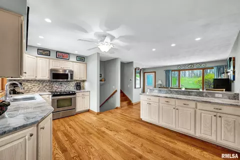 Kitchen - 495 Kramer Rd, Avon, IL 61415 photo 3 of 5