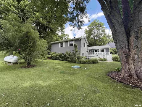 Exterior - 495 Kramer Rd, Avon, IL 61415 photo 5 of 7