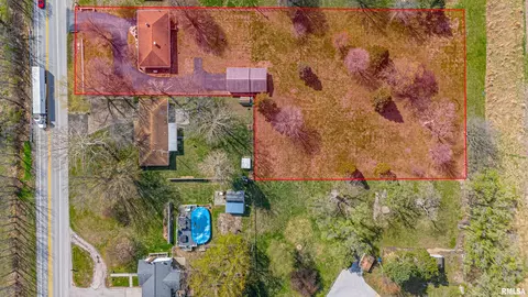 889 State Route 121, Mount Pulaski, IL 62548 photo 6