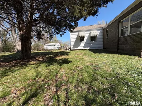 Exterior - 3229 Enos Ave, Springfield, IL 62702 photo 2 of 4