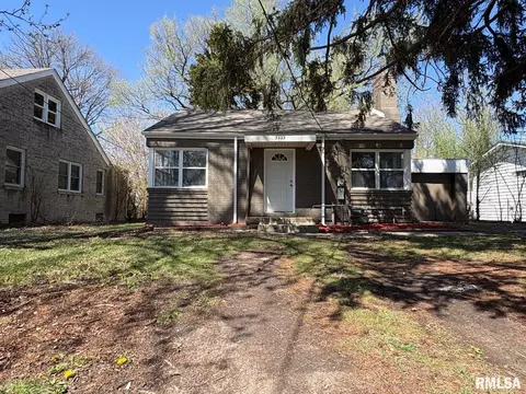 3229 Enos Ave, Springfield, IL 62702
