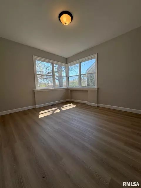 Bedroom - 3229 Enos Ave, Springfield, IL 62702 photo 1 of 4
