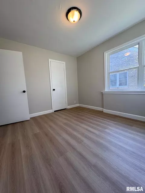 Bedroom - 3229 Enos Ave, Springfield, IL 62702 photo 3 of 4