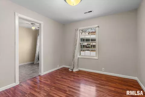 Entry Way - 6 Sycamore Row, Springfield, IL 62702 photo 2 of 3