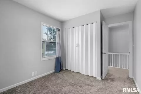 Bedroom - 6 Sycamore Row, Springfield, IL 62702 photo 6 of 8