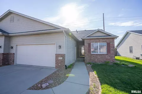 2909 Cronin Dr, Springfield, IL 62711