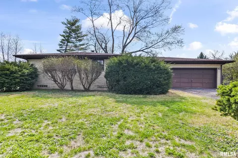 Exterior - 14 Pinehurst Dr, Springfield, IL 62704 photo 1 of 6