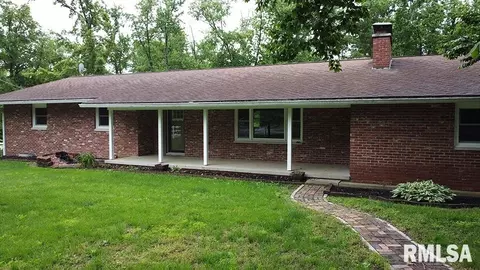 439 E Glenwood Ave, Olney, IL 62450