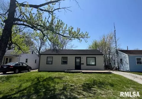 12 Gettysburg Dr, Springfield, IL 62702