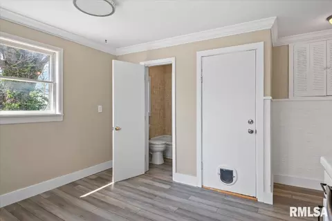 Entry Way - 1901 S Spring St, Springfield, IL 62704 photo 4 of 5