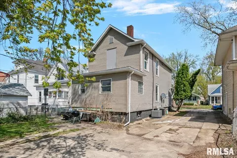 Exterior - 1901 S Spring St, Springfield, IL 62704 photo 3 of 4