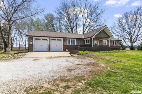 Exterior - 2784 Hilltop Rd, Springfield, IL 62712 photo 4 of 7