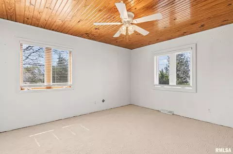 Bedroom - 2784 Hilltop Rd, Springfield, IL 62712 photo 5 of 9