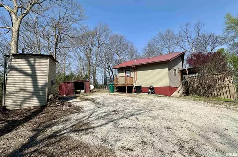1230 Leischner Ln, Arenzville, IL 62611
