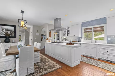 Kitchen - 1 Hillcrest Rd, Springfield, IL 62704 photo 1 of 6