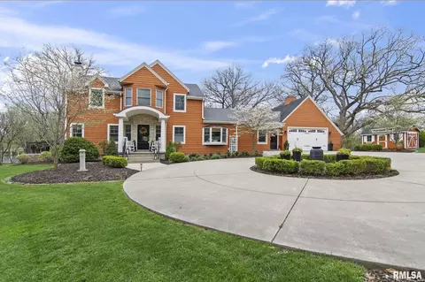 Exterior - 1 Hillcrest Rd, Springfield, IL 62704 photo 2 of 15