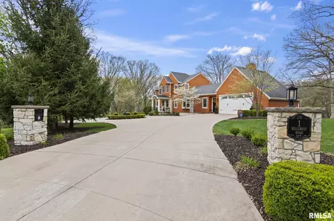 Exterior - 1 Hillcrest Rd, Springfield, IL 62704 photo 5 of 15