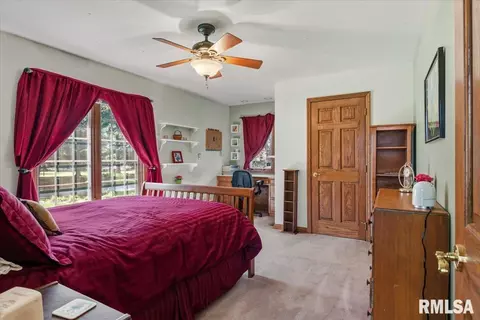 Bedroom - 2223 Cardinal Dr, Springfield, IL 62704 photo 7 of 10